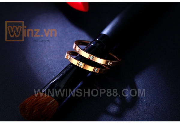 Nhan-cap-Titan-Han-Quoc-dinh-da-N182